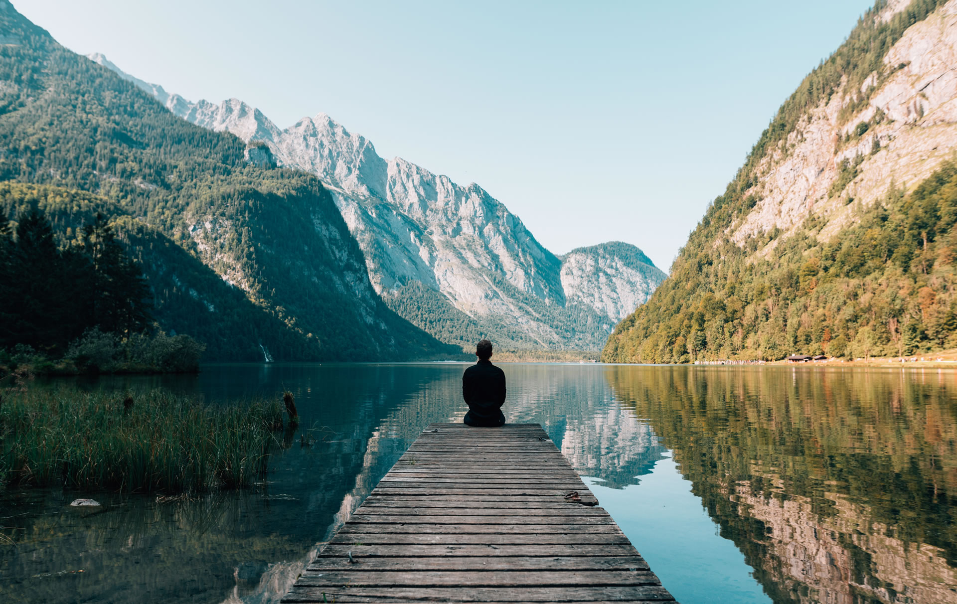 4 Ways Mindfulness Meditation Improves Well-Being